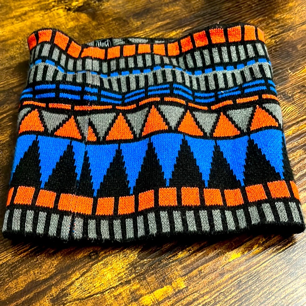 Reversible orange and blue Buff neck warmer. Double layer.